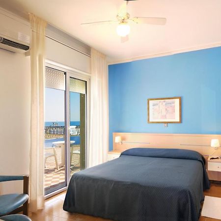 Hotel La Brezza Frontemare Lido di Jesolo Exteriör bild