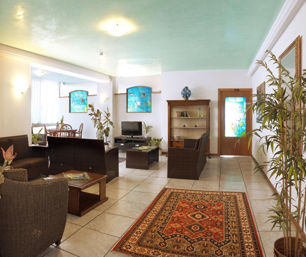 Hotel La Brezza Frontemare Lido di Jesolo Exteriör bild