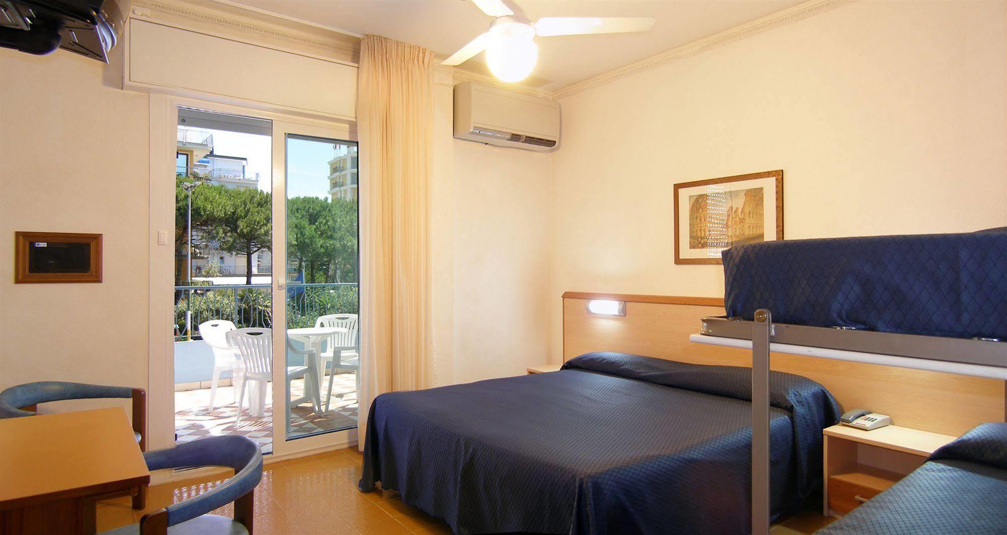 Hotel La Brezza Frontemare Lido di Jesolo Exteriör bild