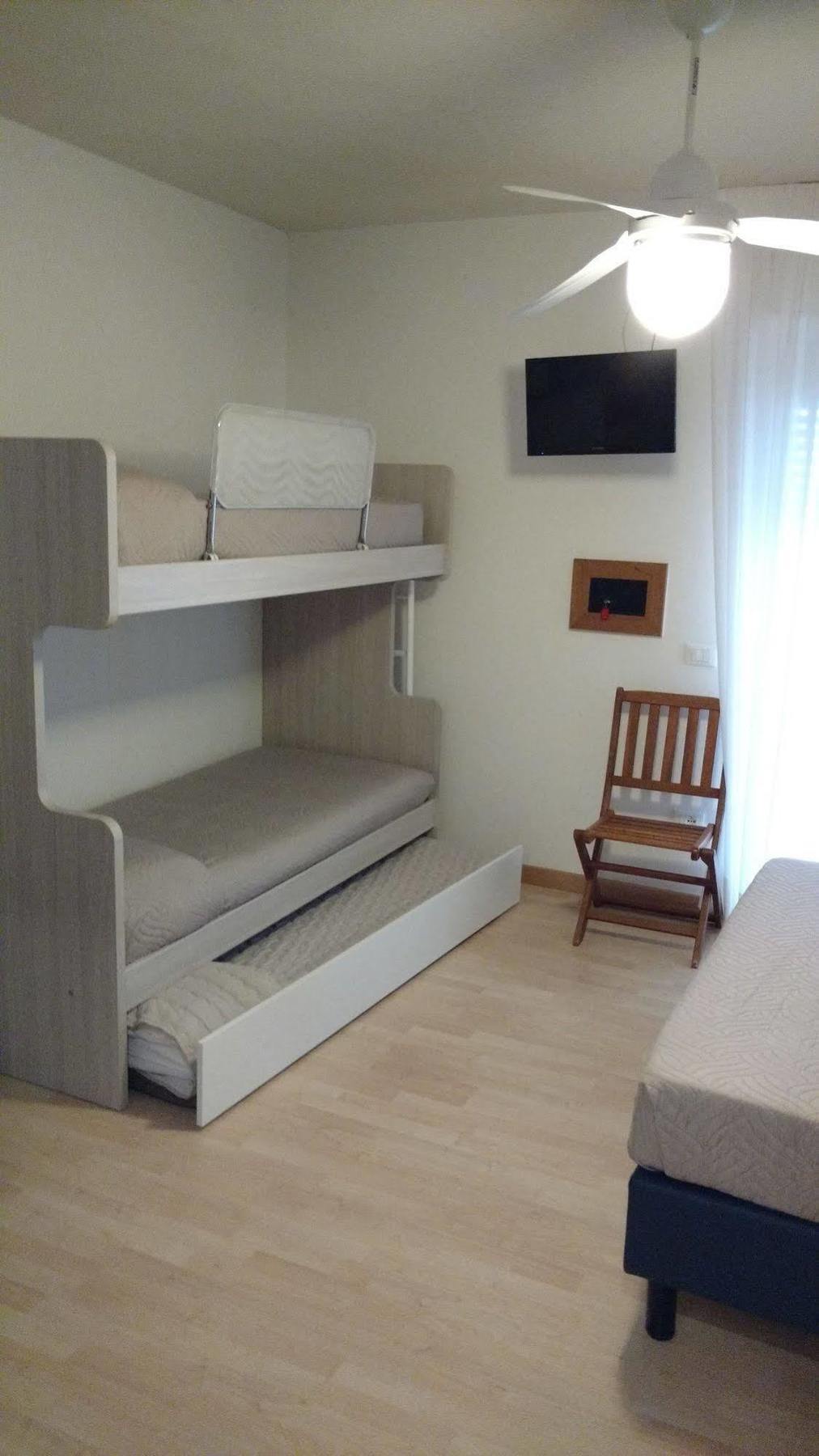 Hotel La Brezza Frontemare Lido di Jesolo Exteriör bild
